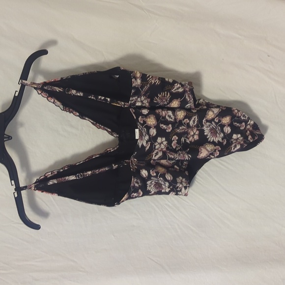 NWT Asos floral embroidered swimsuit - Picture 5 of 11
